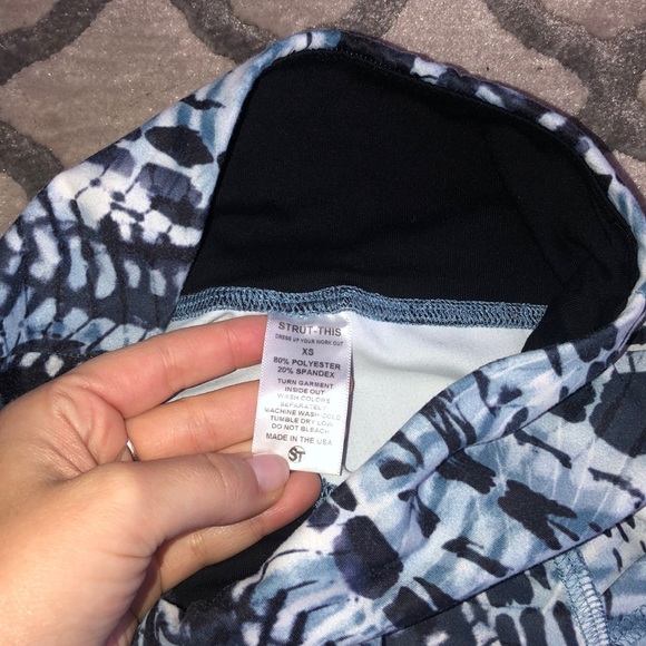 Cropped Printed Leggings - Picture 7 of 12